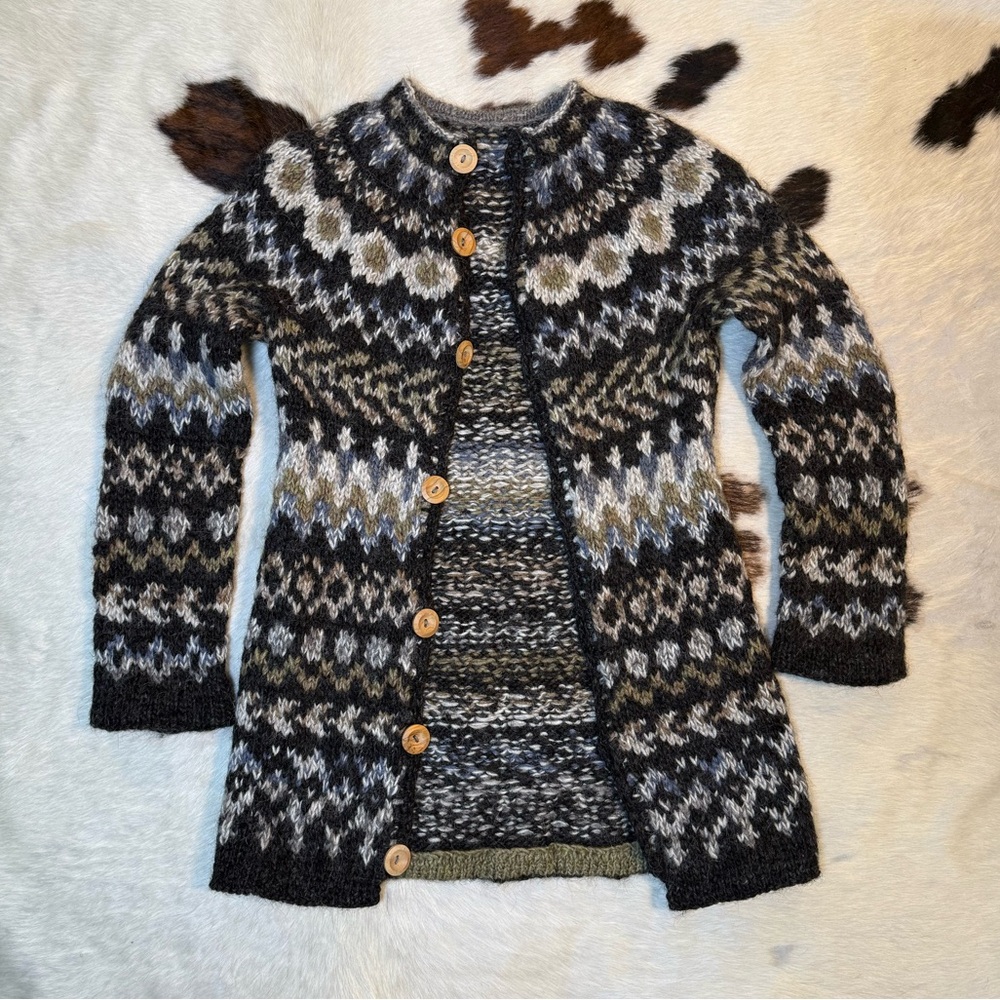 Handmade Icelandic Wool Cardigan – XS/S